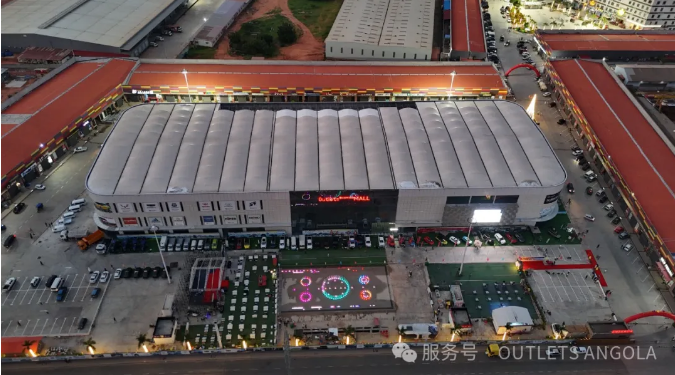 安哥拉共和国奥特莱斯商城签约阿笨软件葡语版,实现信息化转型!